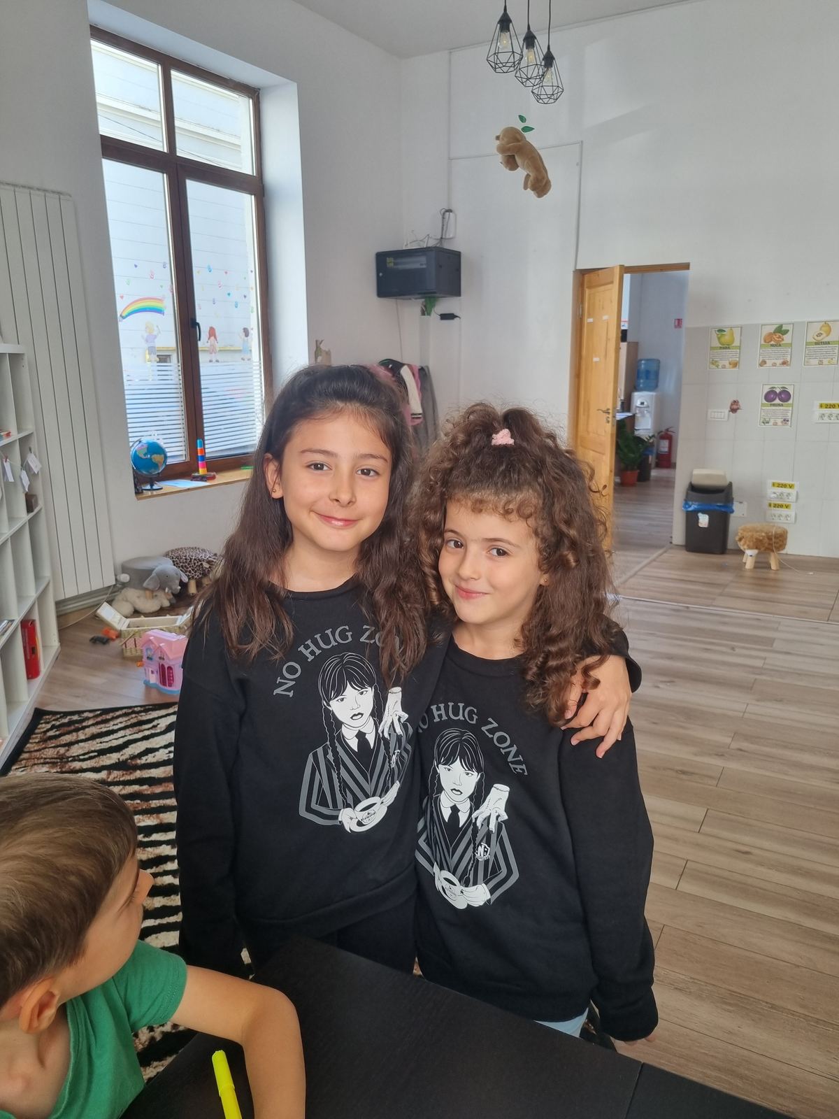 Afterschool - Clubul Micilor Aristocrati, foto 1